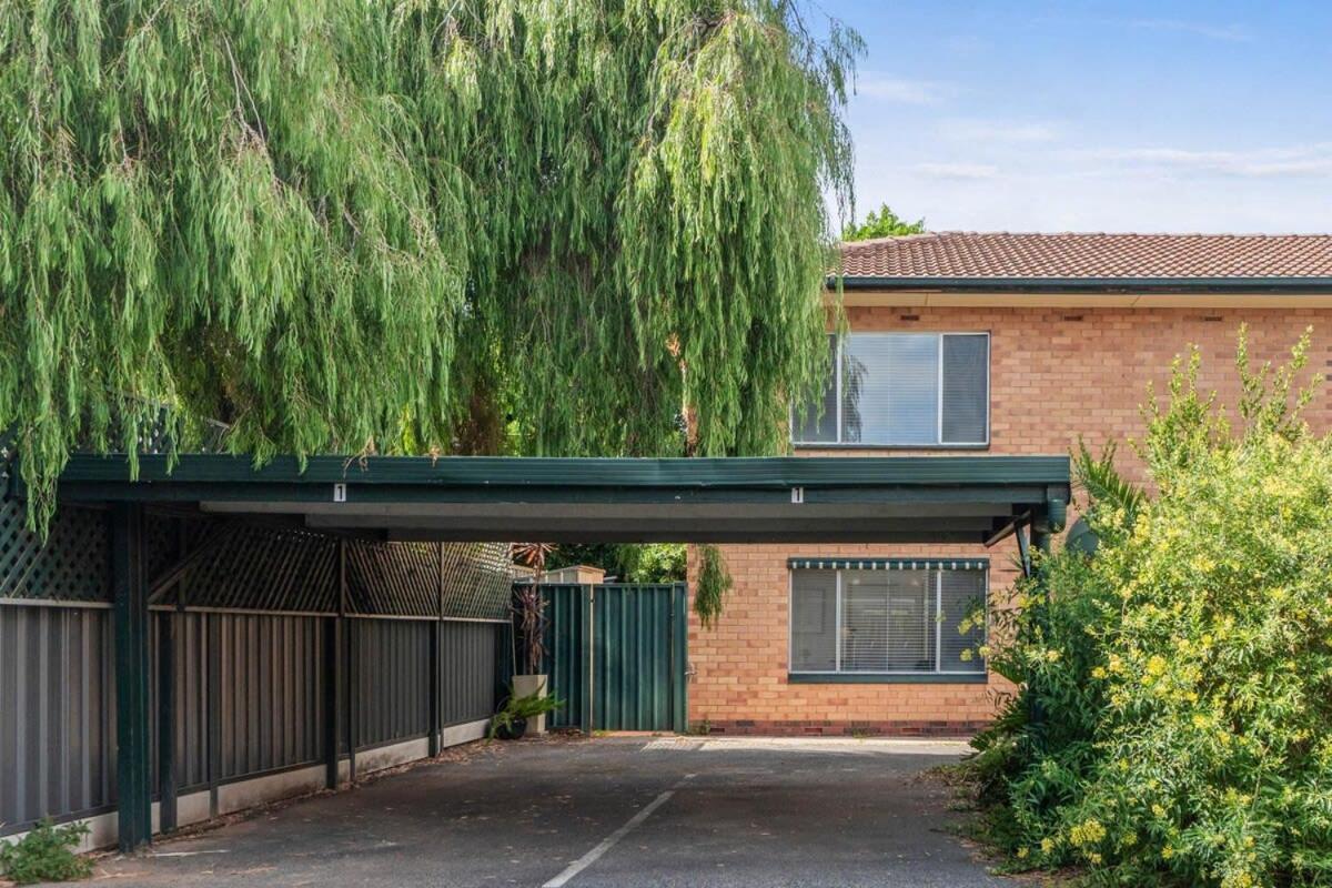 In Between City Sea & Airport - 2Br Vacation Home Plympton Exterior photo